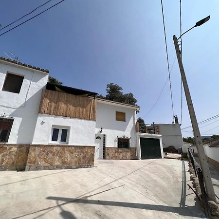 Open Mind Hostel 알칼라 라 레알 외부 사진