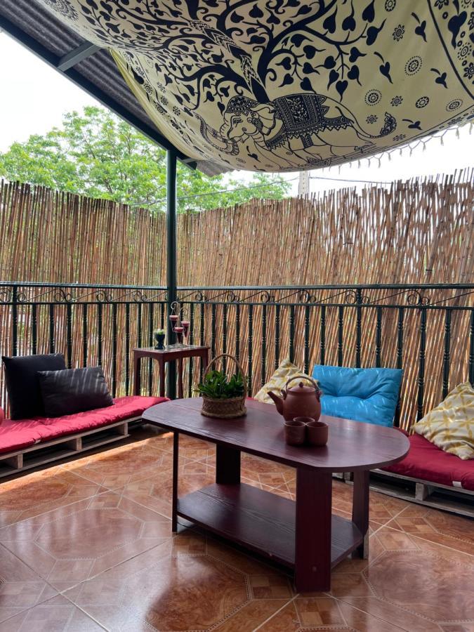 Open Mind Hostel 알칼라 라 레알 외부 사진