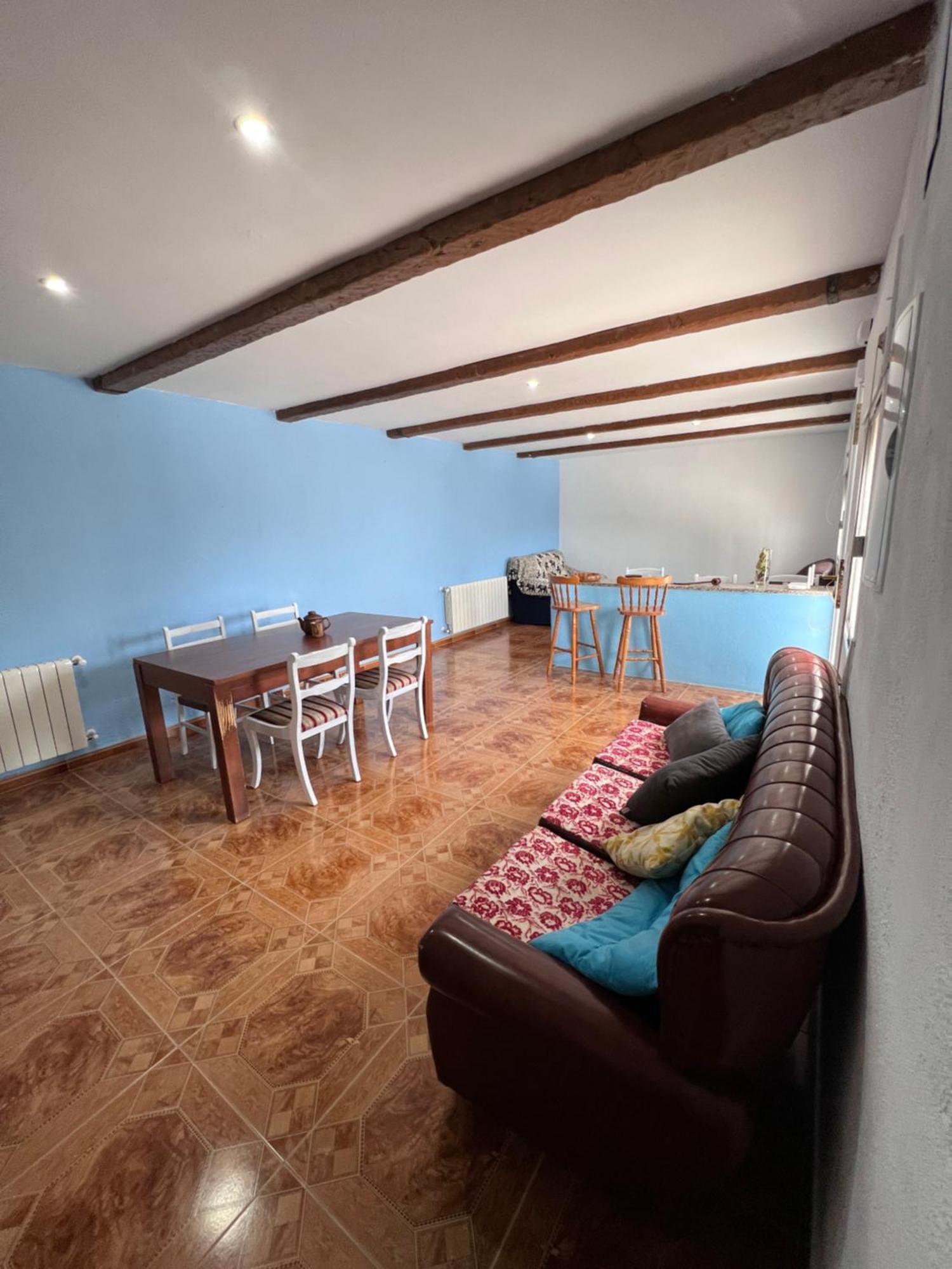 Open Mind Hostel 알칼라 라 레알 외부 사진